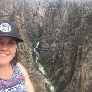 Meet your Posher, Lindy